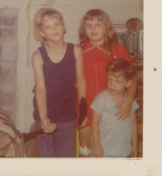 180778_494356300921_2048026_n