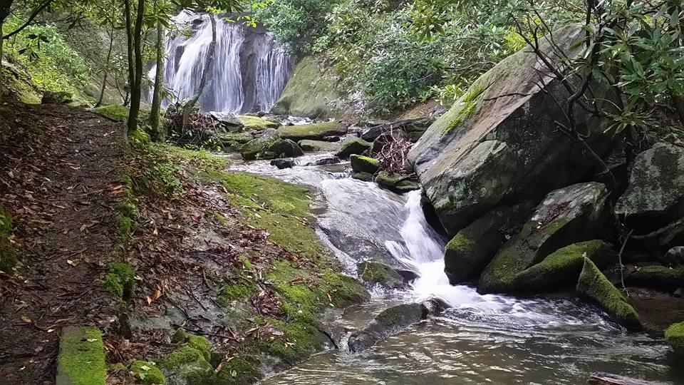 valley-springs-lodging