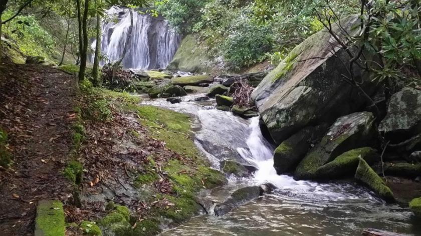 valley-springs-lodging